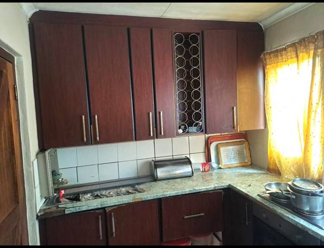 3 BEDROOM HOUSE FOR SALE IN MELVILLE